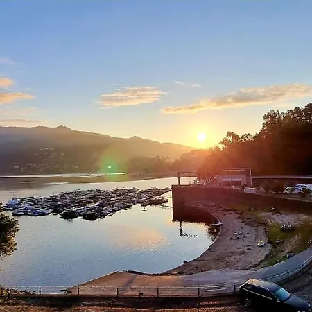 D'oliva - River Side Holiday home *